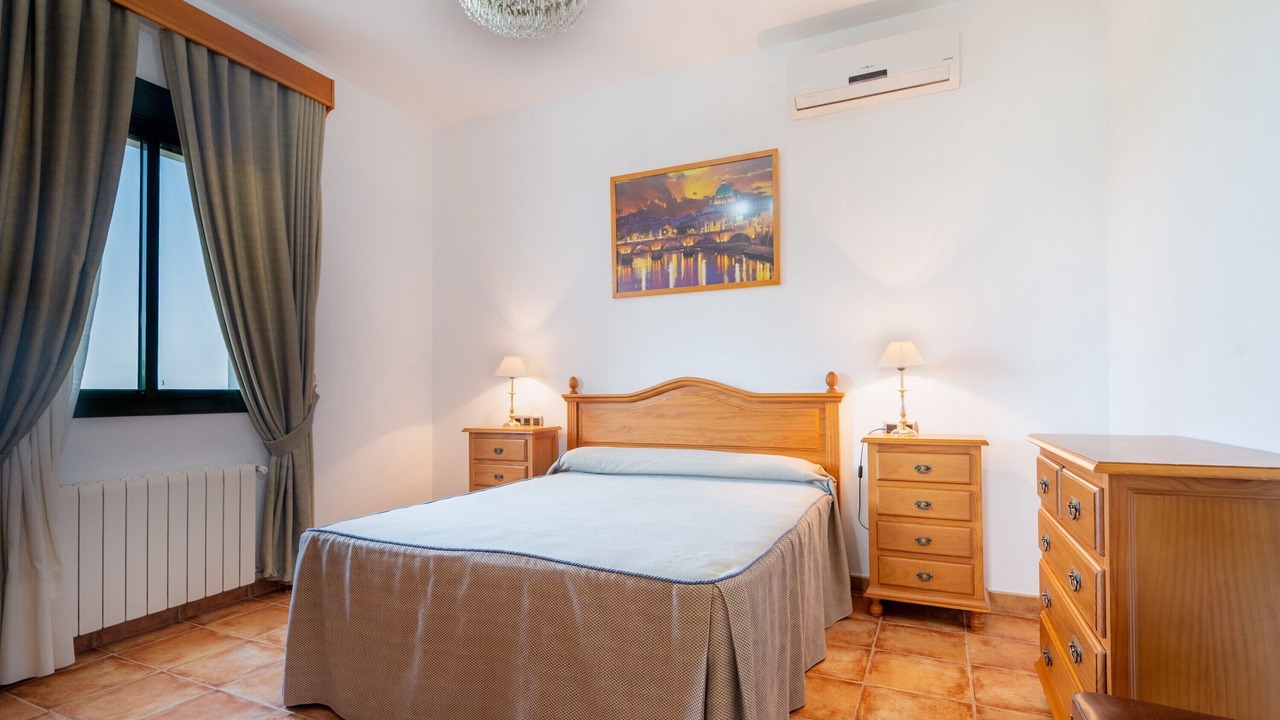 Photo of Bedroom in Alanis