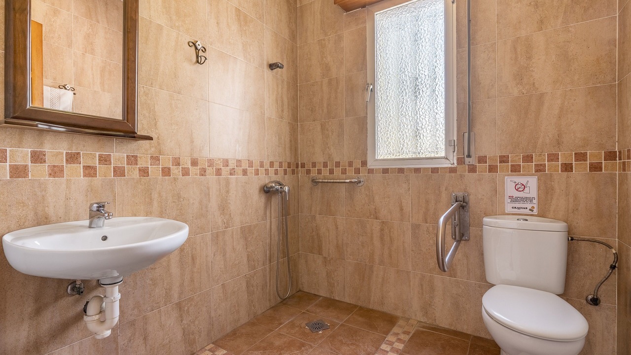 Photo of Bathroom in Orgiva