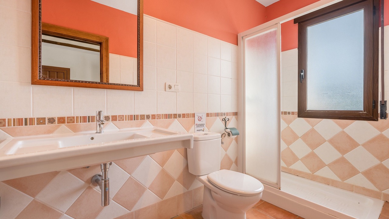 Photo of Bathroom in Orgiva
