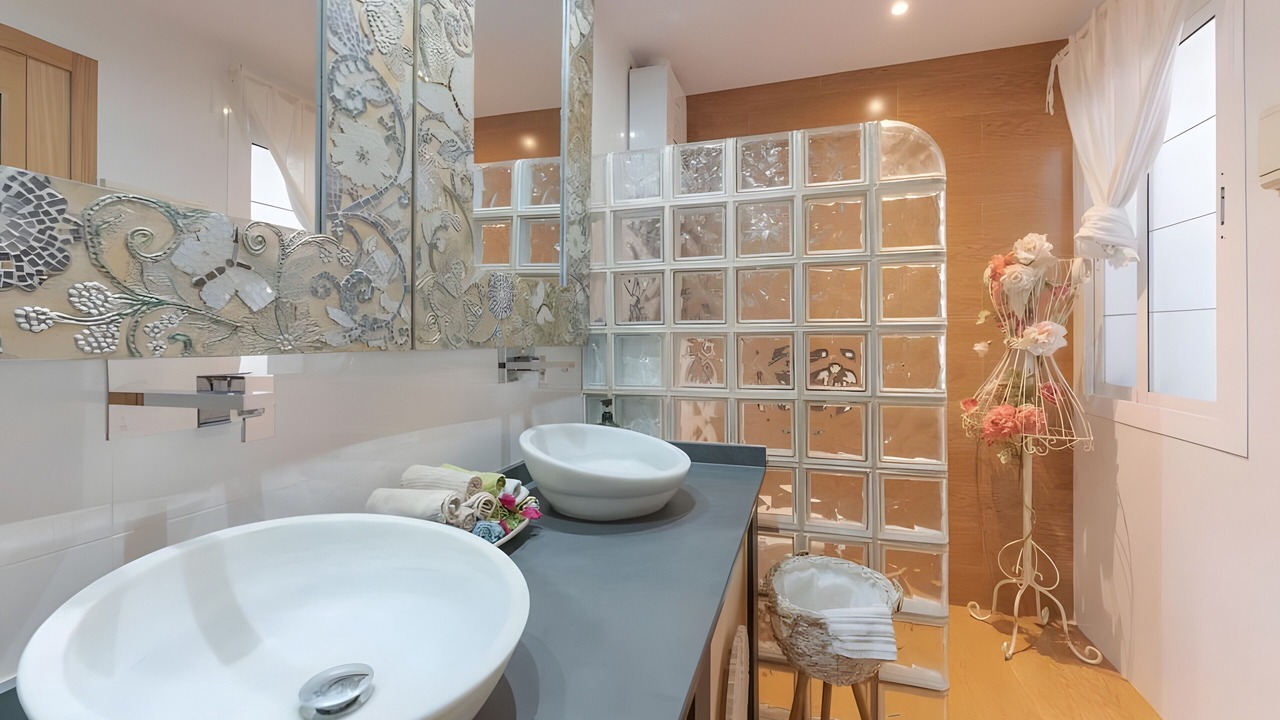 Photo of Bathroom in Rota