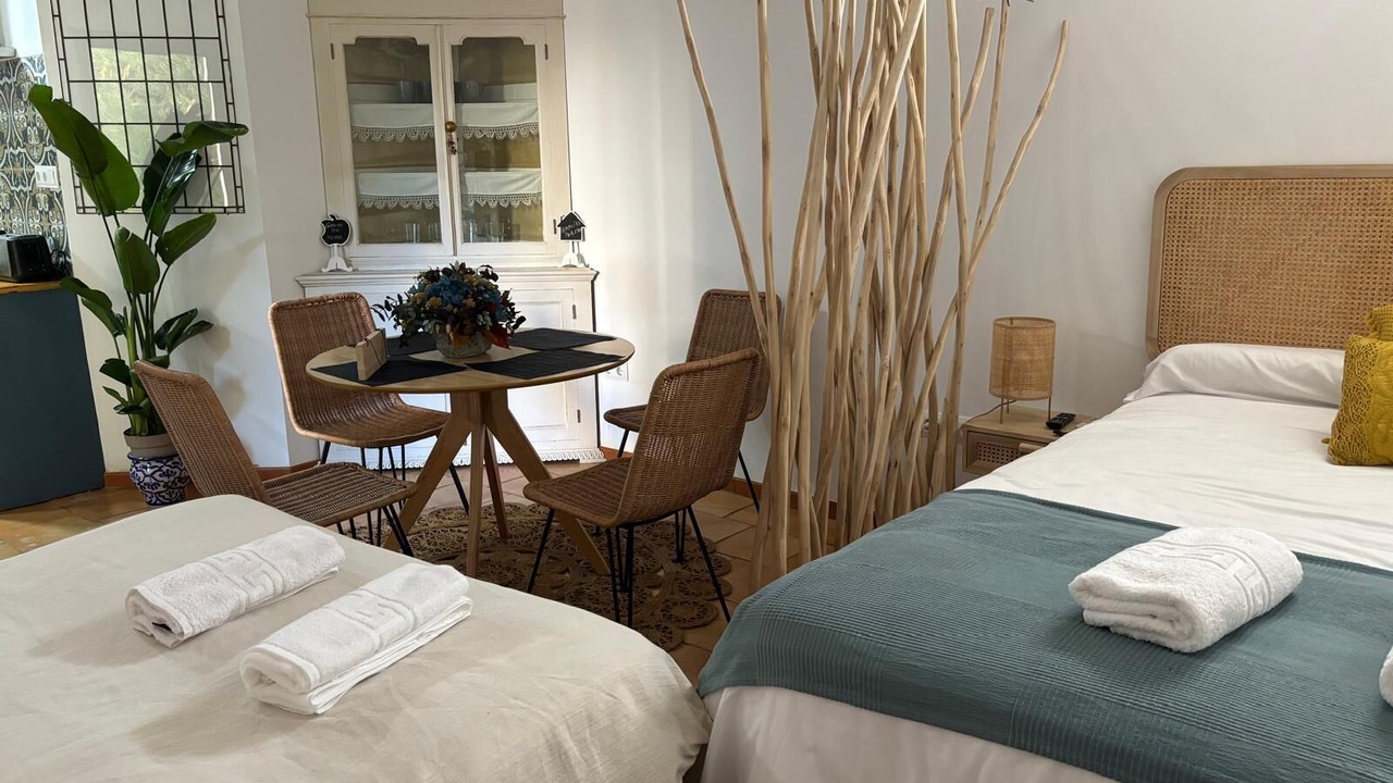 Photo of Bedroom in Central District