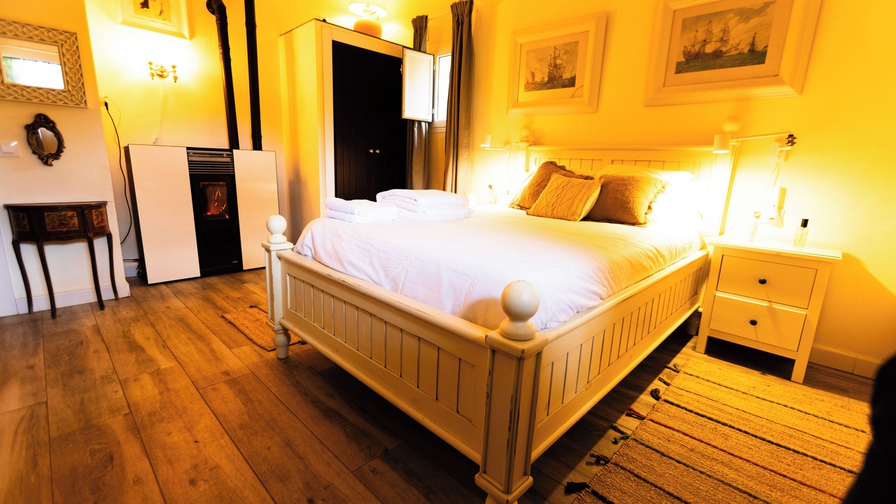 Photo of Bedroom in Higuera de la Sierra