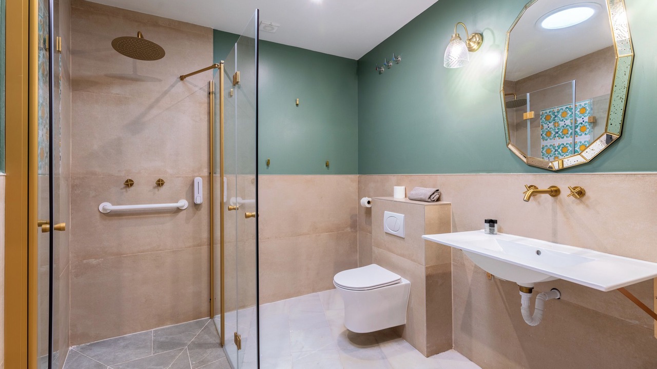 Photo of Bathroom in Historical Center