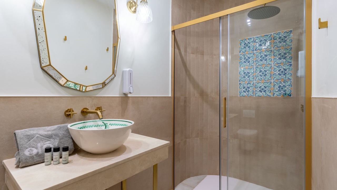 Photo of Bathroom in Historical Center