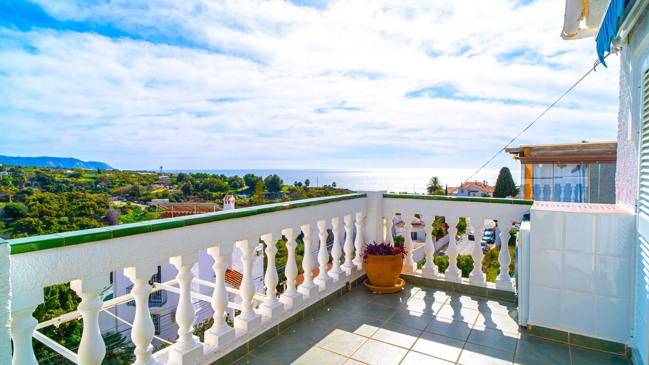 Photo of Patio Balcony in Chimenea