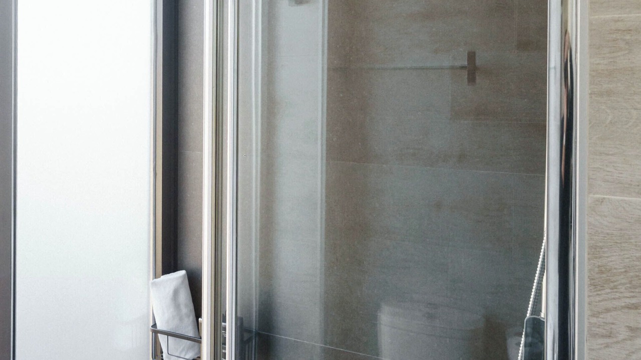 Photo of Bathroom in Central District