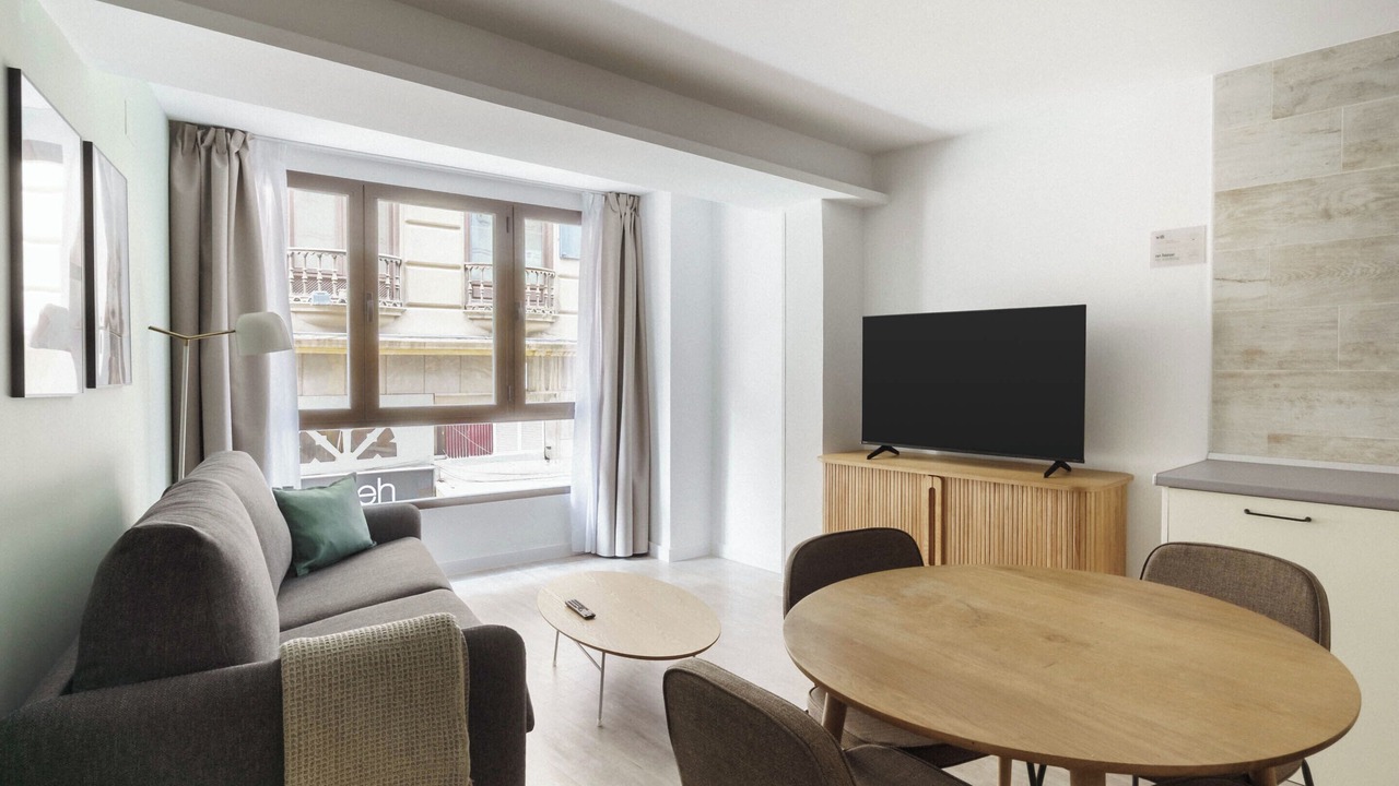 Photo of Livingroom in Central District