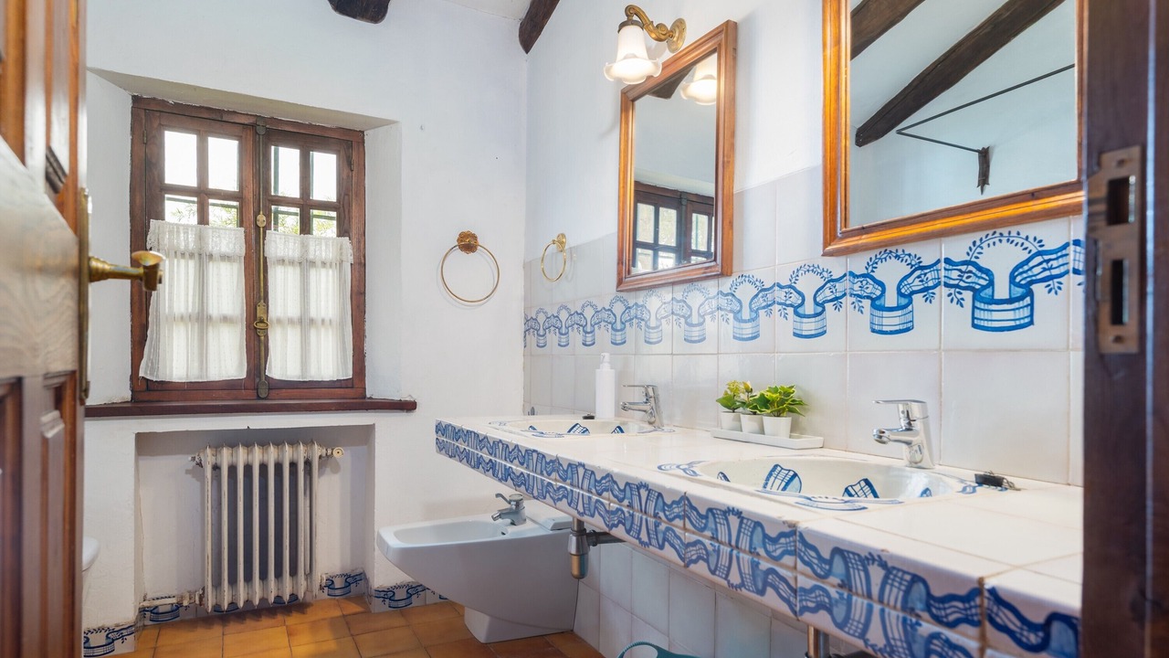 Photo of Bathroom in Alajar