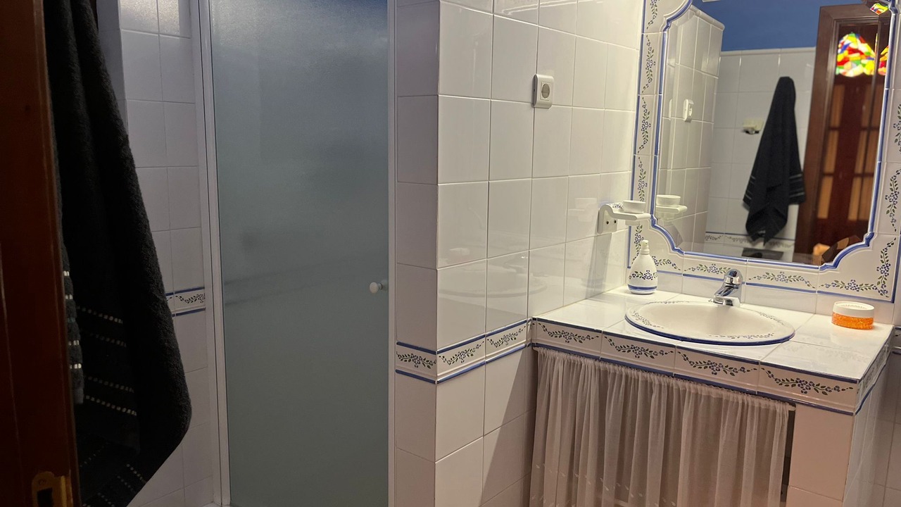 Photo of Bathroom in Benagalbon