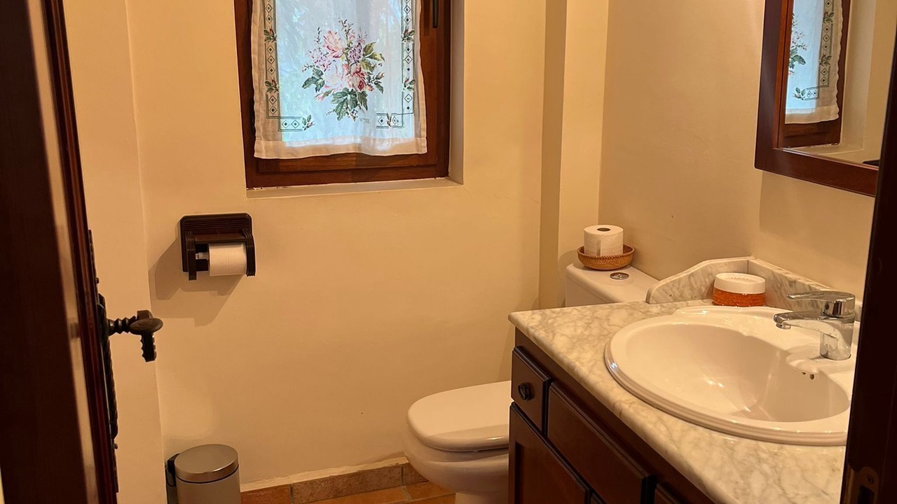 Photo of Bathroom in Benagalbon