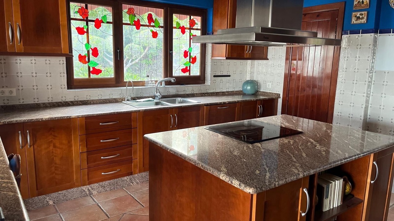 Photo of Kitchen in Benagalbon