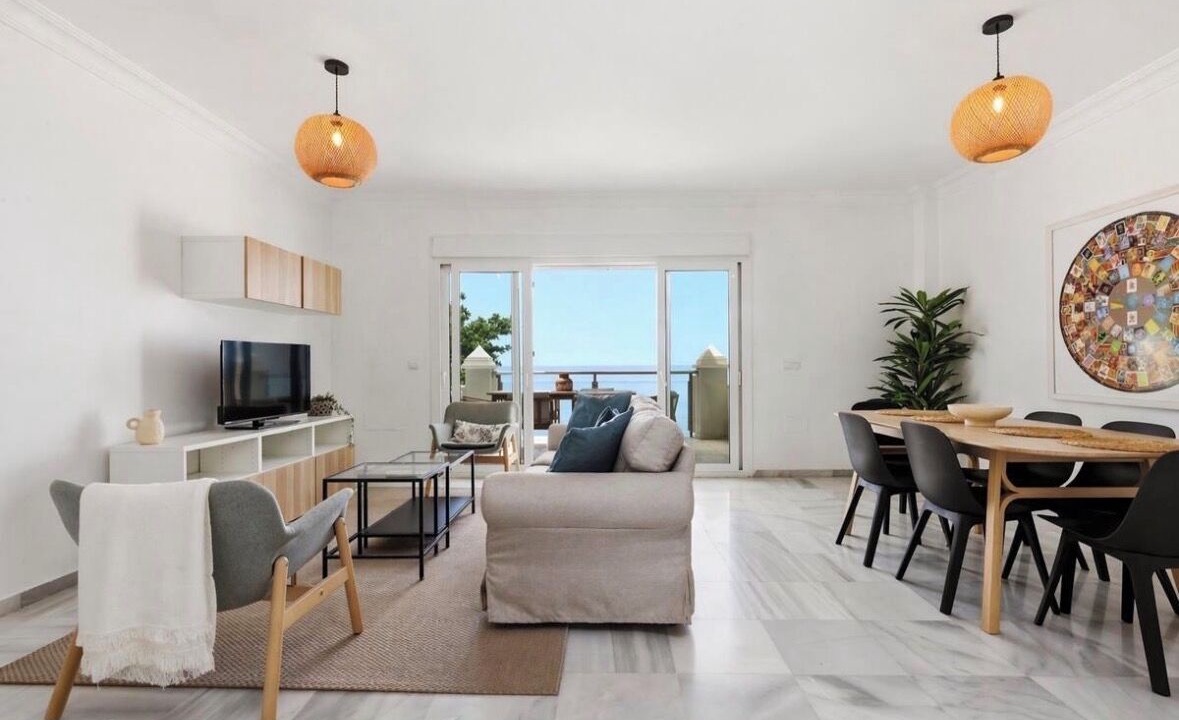 Photo of Livingroom in New Golden Mile