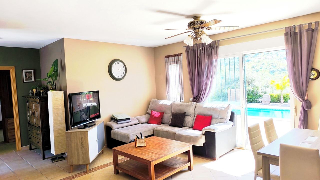 Photo of Livingroom in Sedella