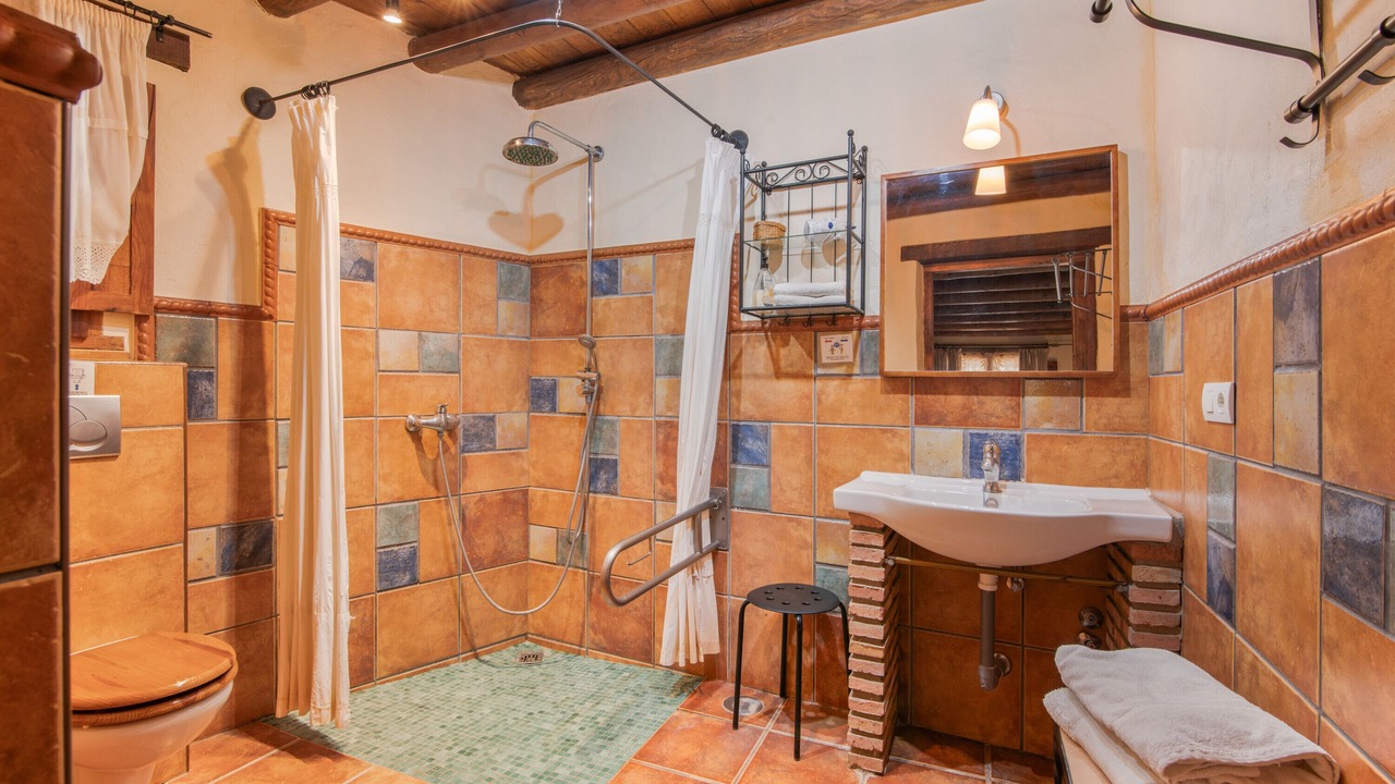 Photo of Bathroom in Calabazares
