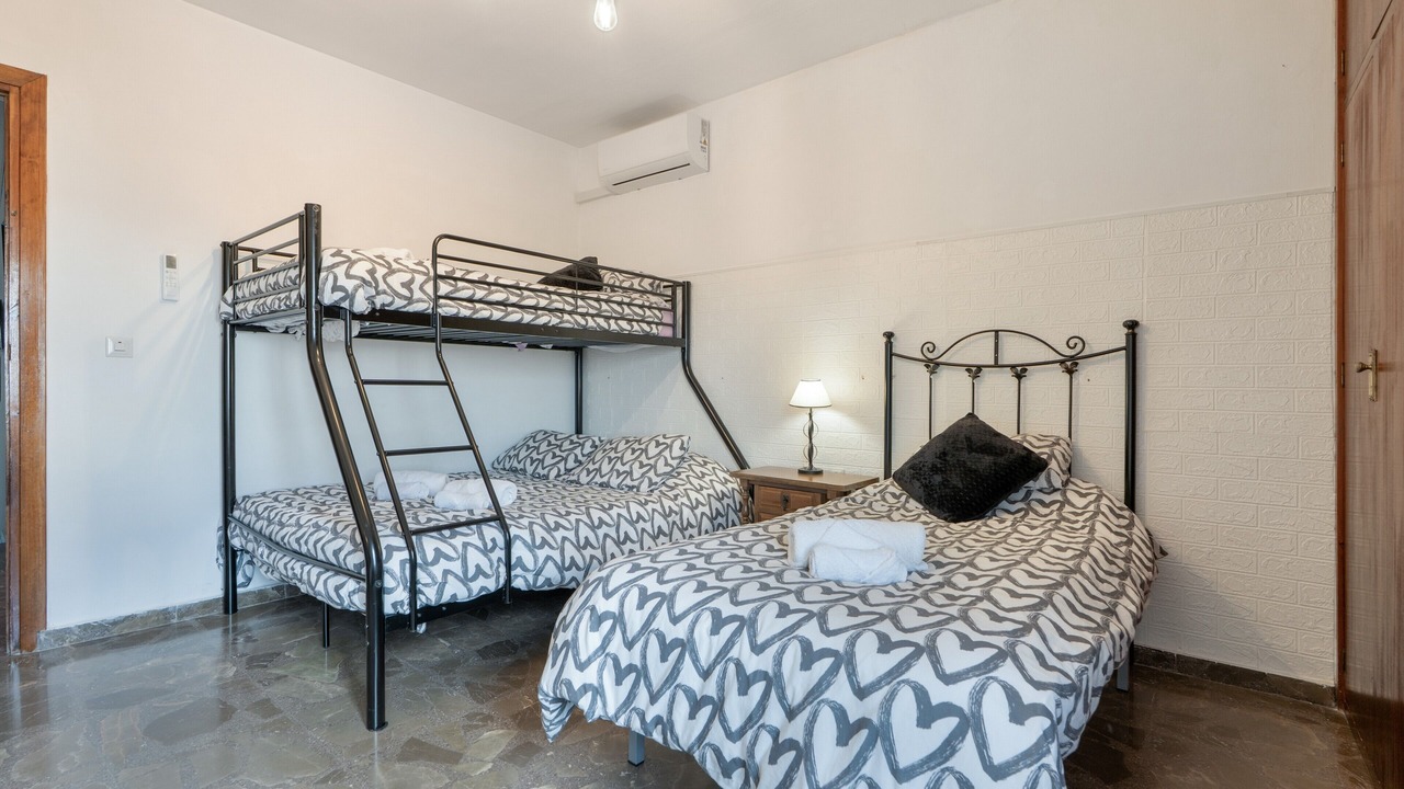 Photo of Bedroom in Nivar