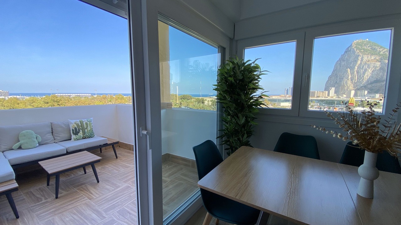 Photo of Livingroom in La Linea de la Concepcion