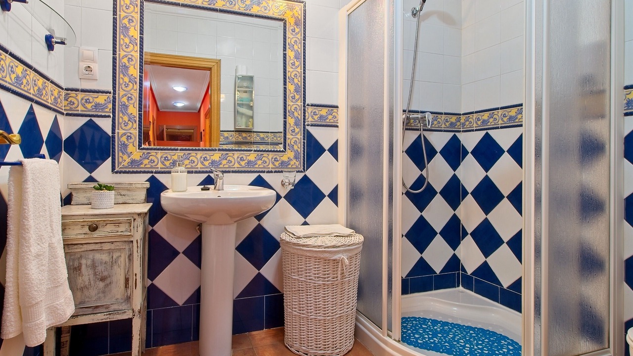Photo of Bathroom in La Pola de Gordon