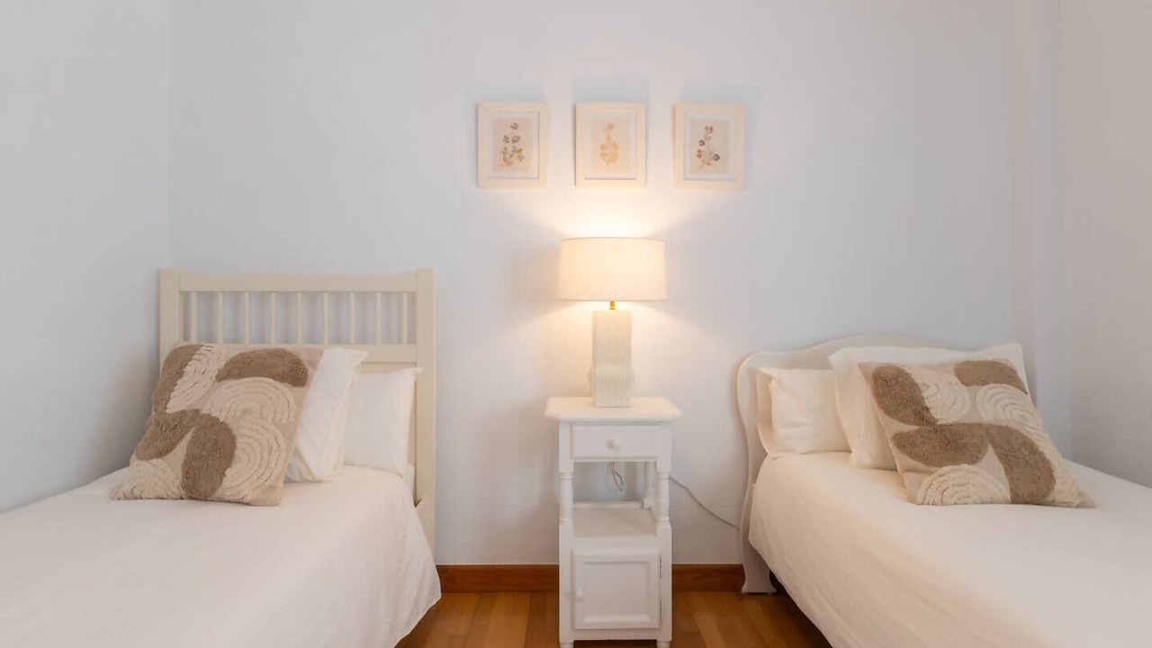 Photo of Bedroom in New Golden Mile