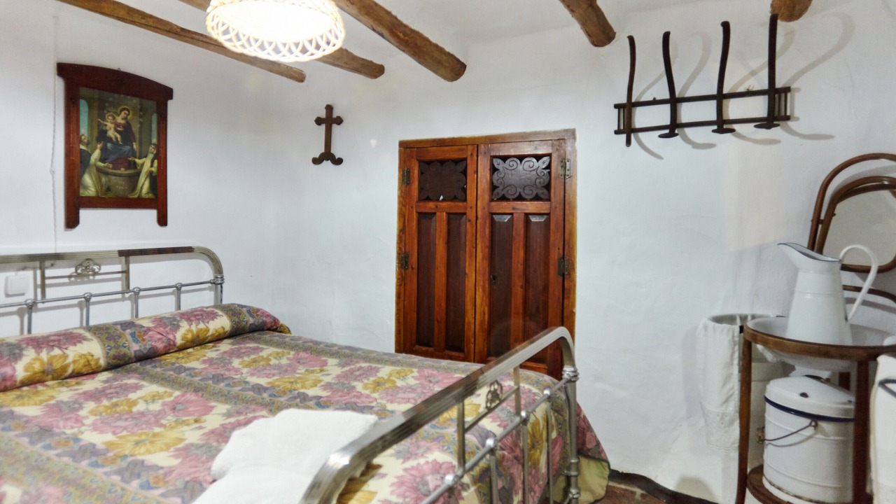 Photo of Bedroom in Castillo de Locubin