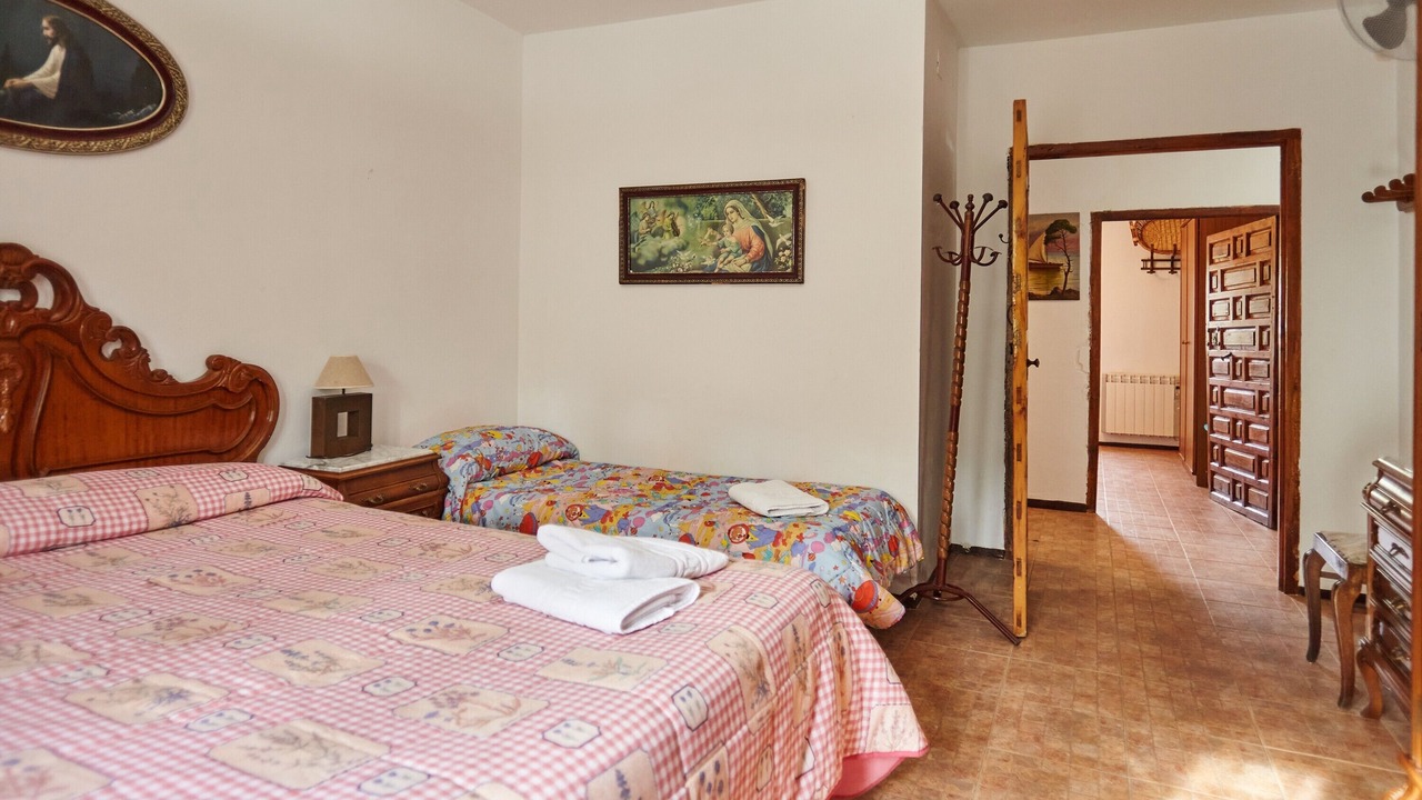 Photo of Bedroom in Castillo de Locubin