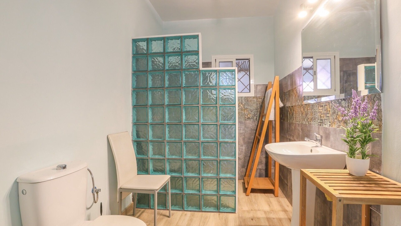 Photo of Bathroom in Arahal