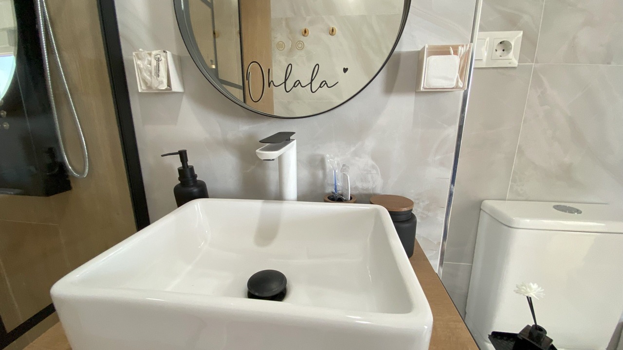 Photo of Bathroom in La Linea de la Concepcion