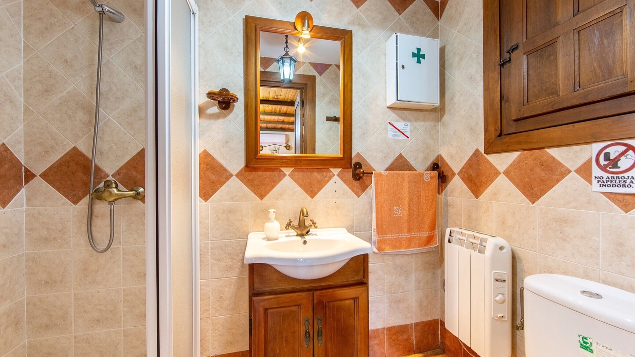 Photo of Bathroom in Abrucena