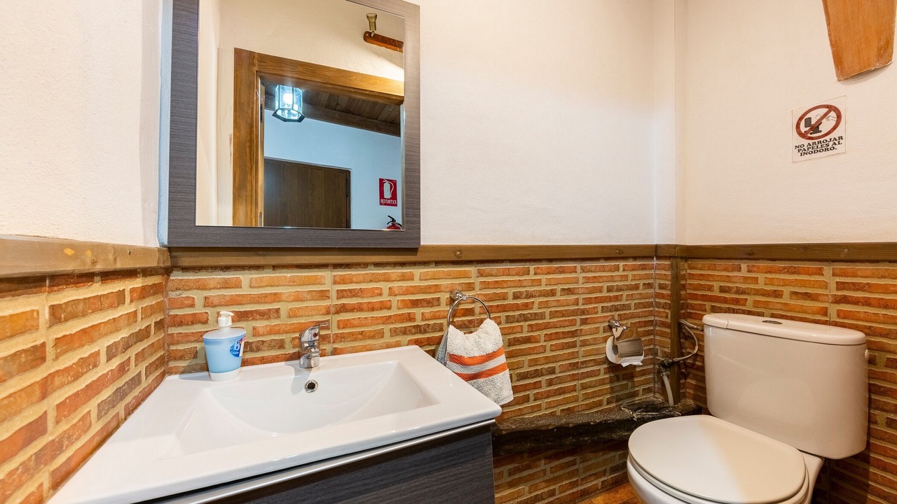 Photo of Bathroom in Abrucena