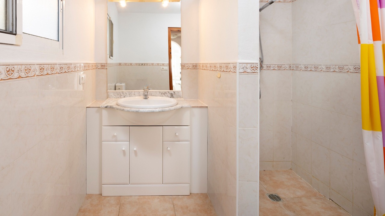 Photo of Bathroom in Periana