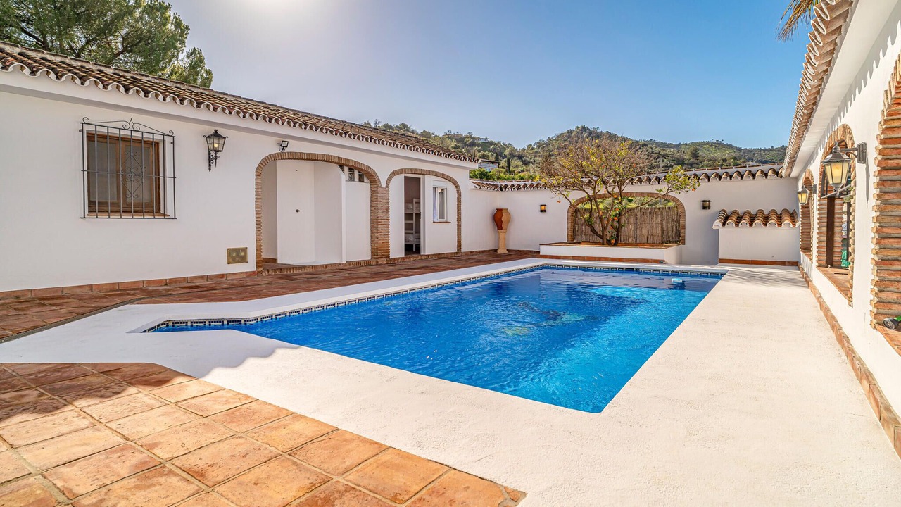 Photo of Outdoor in Guaro