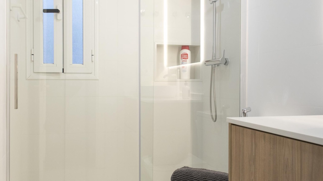 Photo of Bathroom in Centro Comercial
