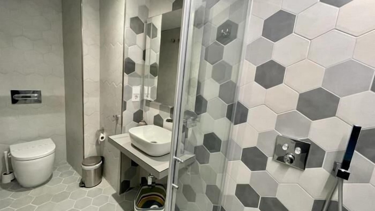 Photo of Bathroom in Feria