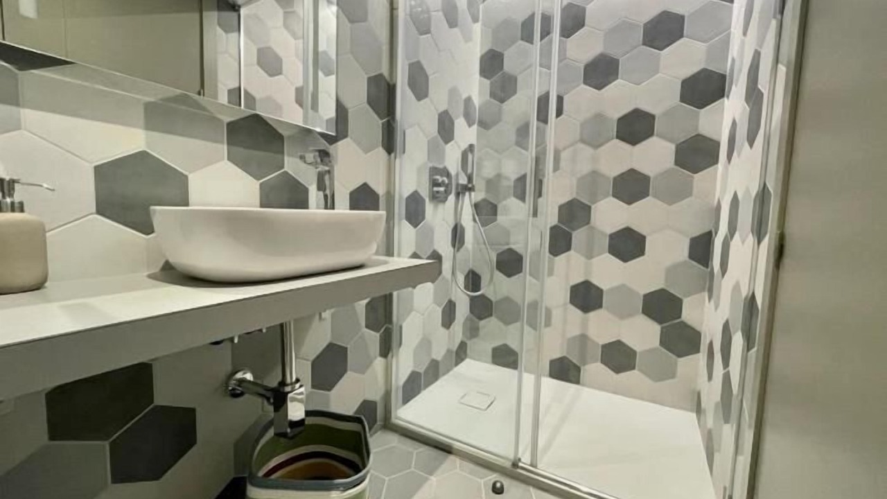 Photo of Bathroom in Feria