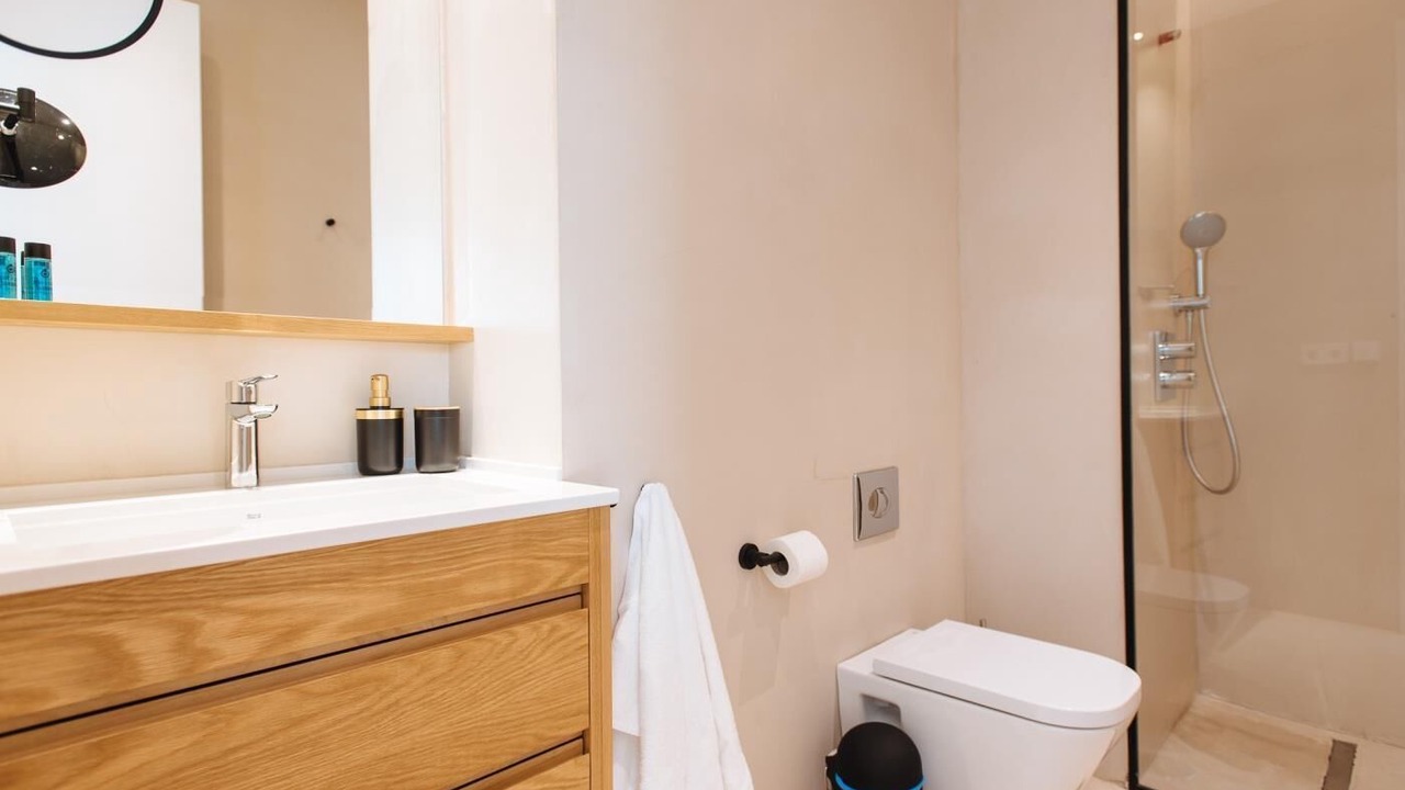 Photo of Bathroom in Feria
