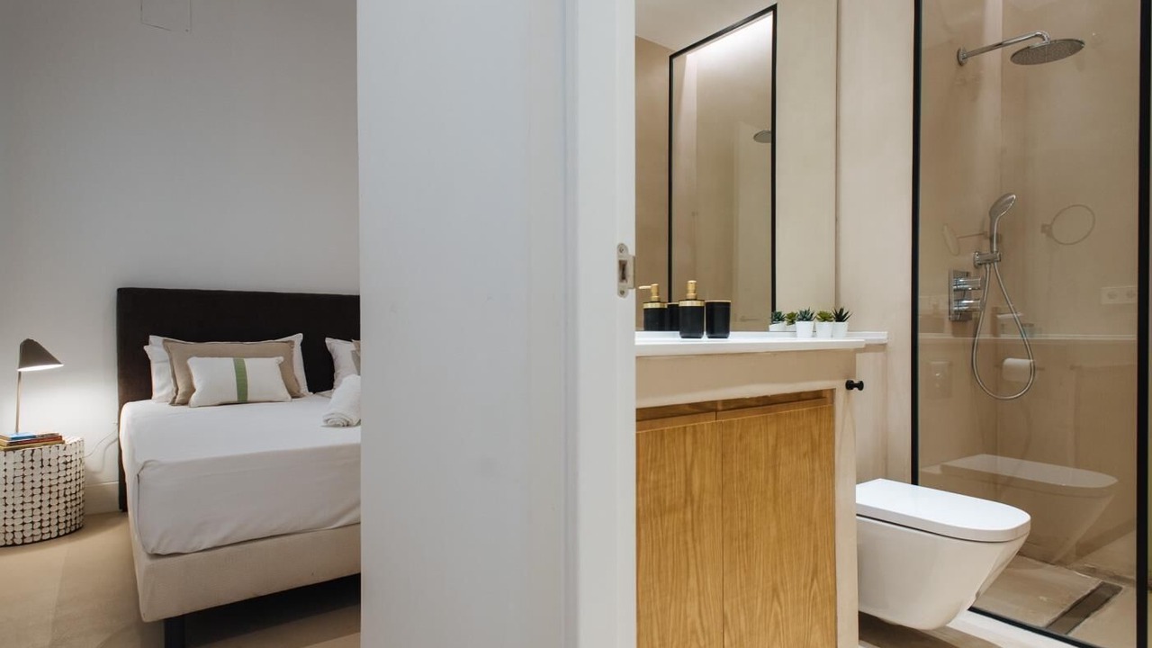 Photo of Bathroom in Feria