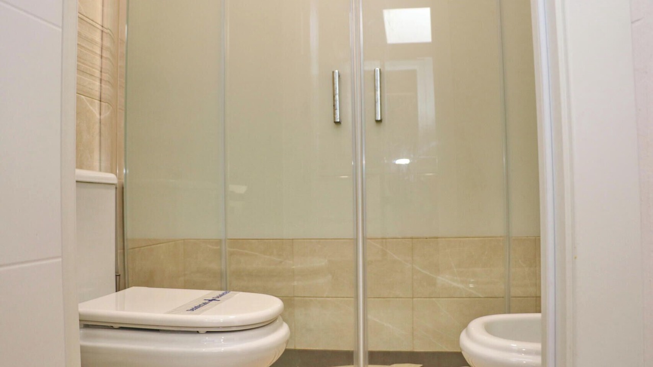 Photo of Bathroom in San Fernando