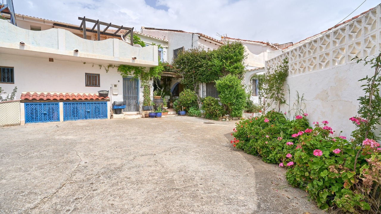 Photo of Outdoor in Rubite