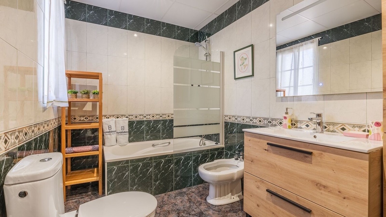 Photo of Bathroom in Orgiva