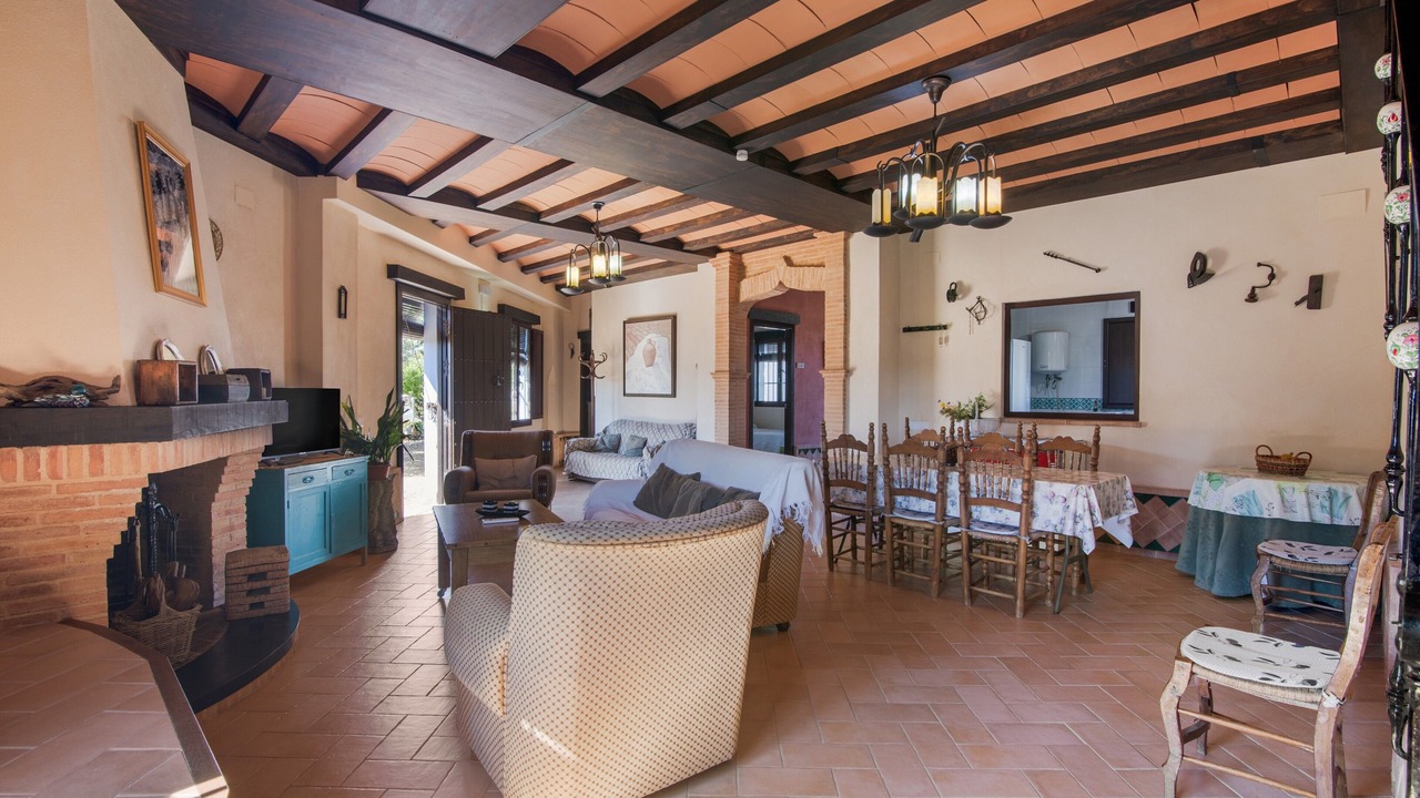 Photo of Livingroom in Beas