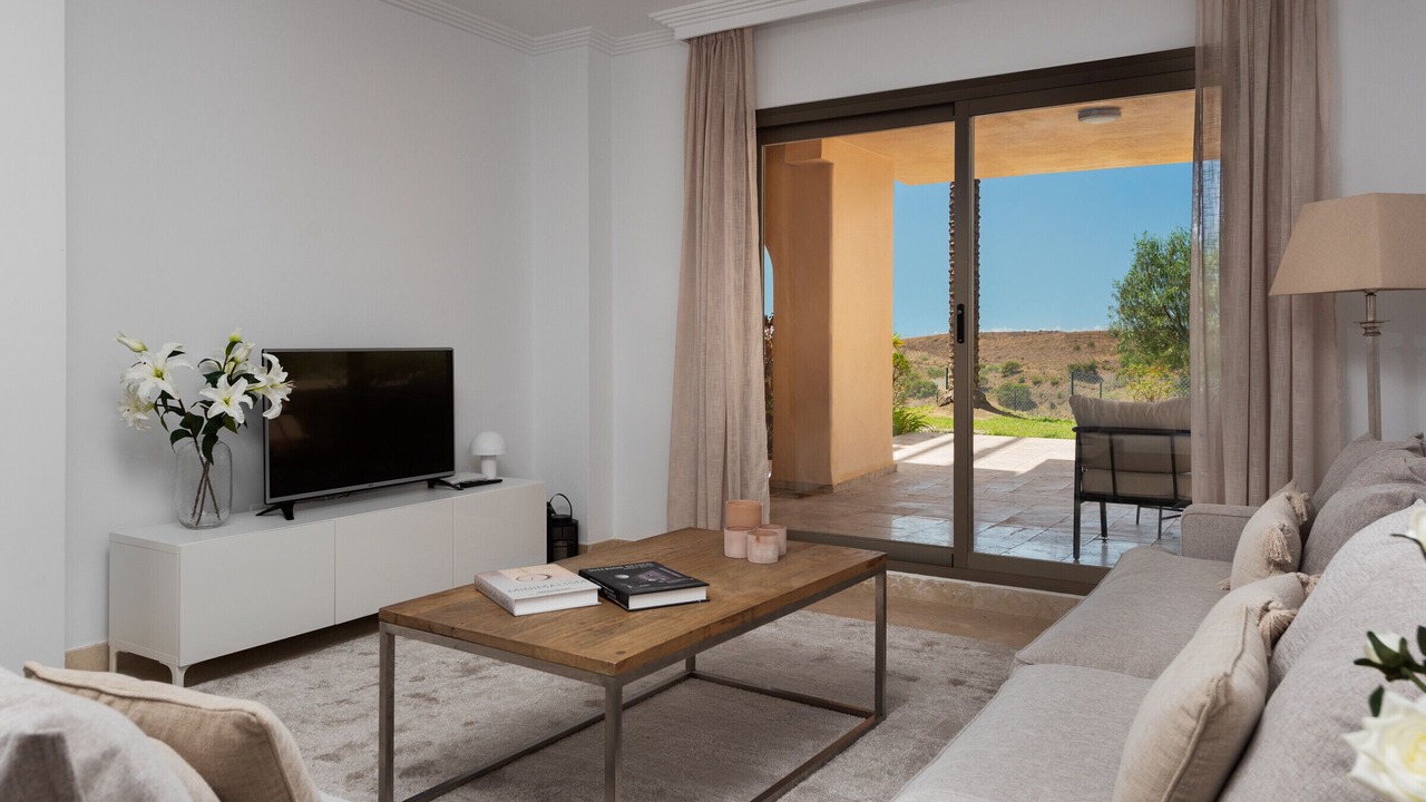 Photo of Livingroom in New Golden Mile