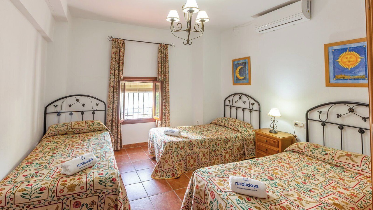Photo of Bedroom in Lucena
