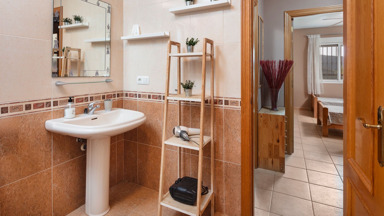 Photo of Bathroom in Canillas de Aceituno