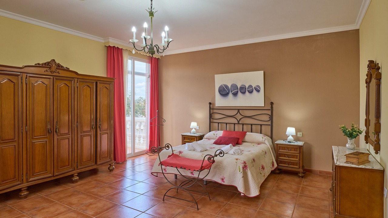 Photo of Bedroom in La Carlota