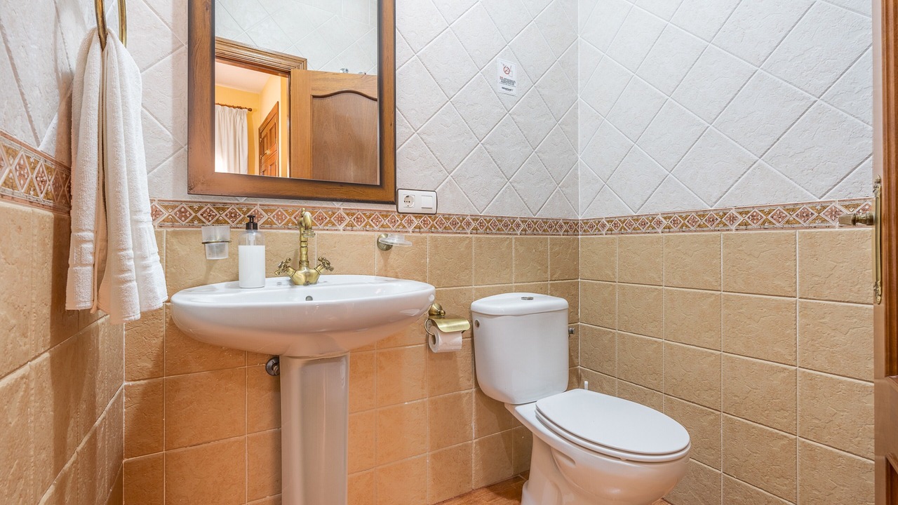Photo of Bathroom in Guejar Sierra