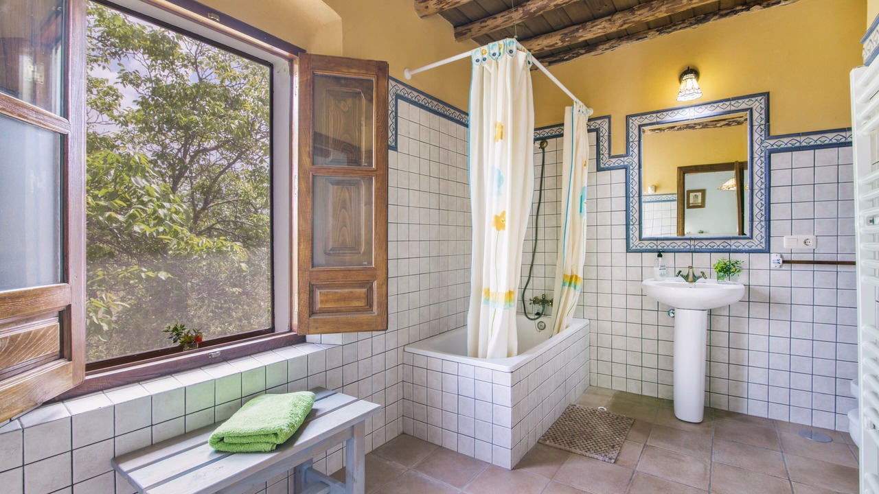 Photo of Bathroom in Aroche