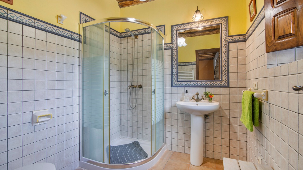 Photo of Bathroom in Aroche