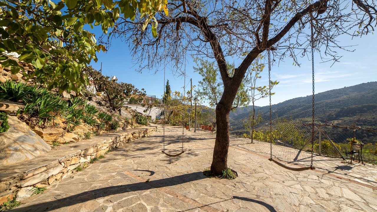 Photo of Outdoor in Laroya