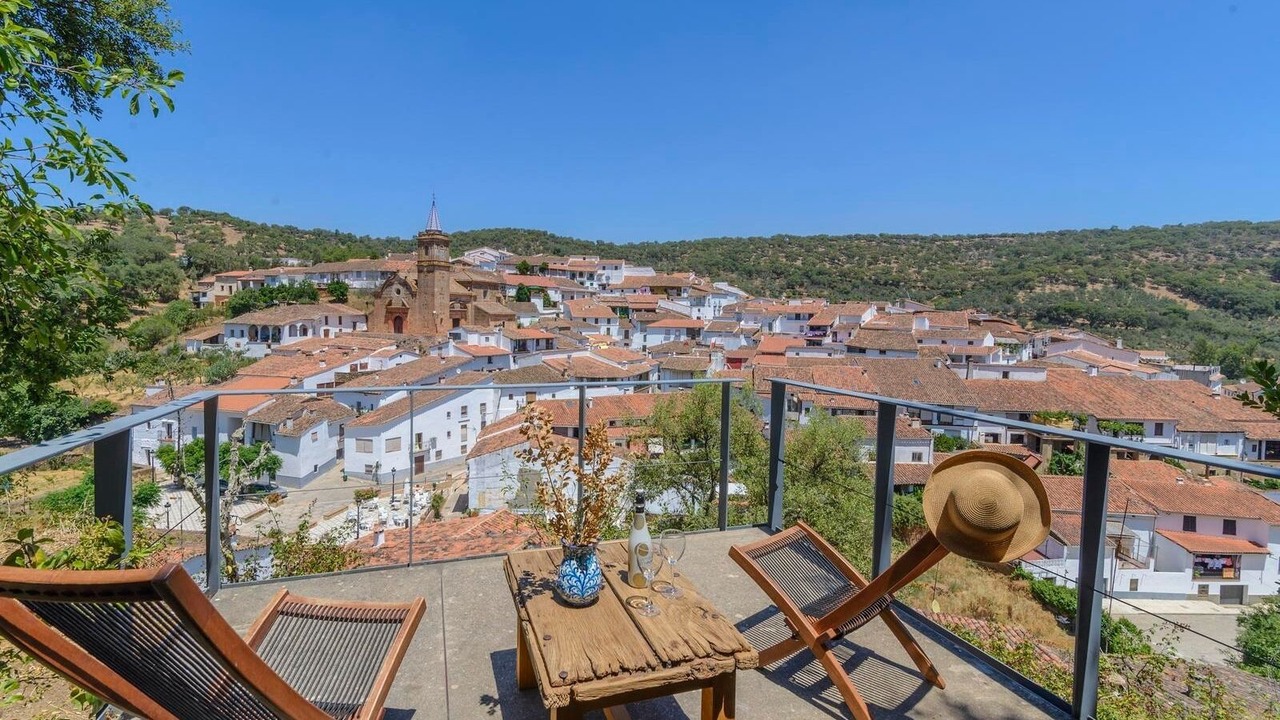 Photo of Outdoor in Valdelarco