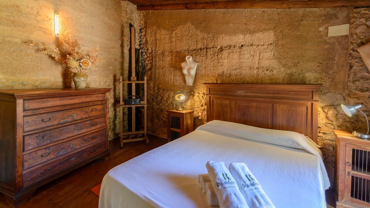 Photo of Bedroom in Valdelarco