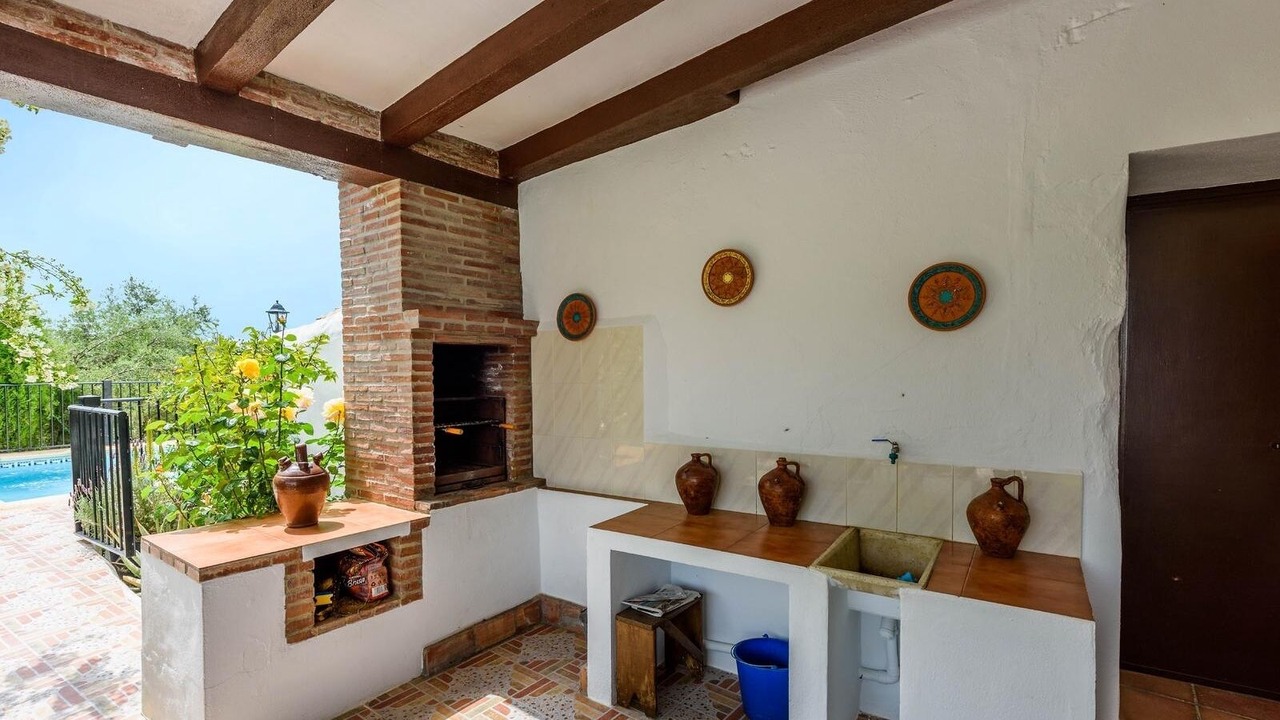 Photo of Patio Balcony in Alozaina